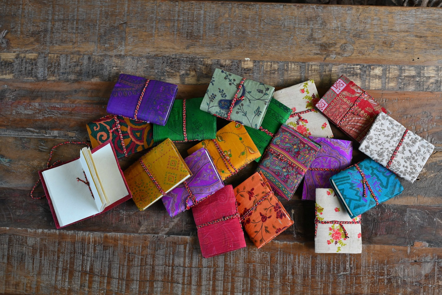 Stories in tiny diaries x6